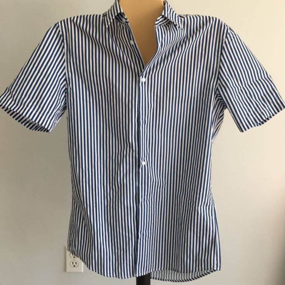 H&M Men's button down short sleeve